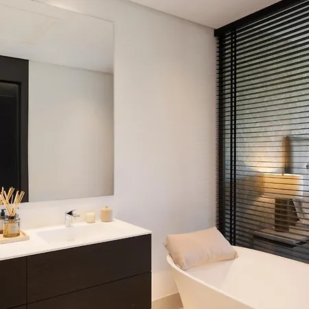 Exceptional 3 Bedroom Duplex Penthouse In Epic * Marbella
